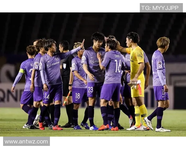 东京绿茵与扎幌岗的激烈对决展现足球魅力与团队精神的碰撞 东京绿茵与扎幌岗的激烈对决展现足球魅力与团队精神的碰撞